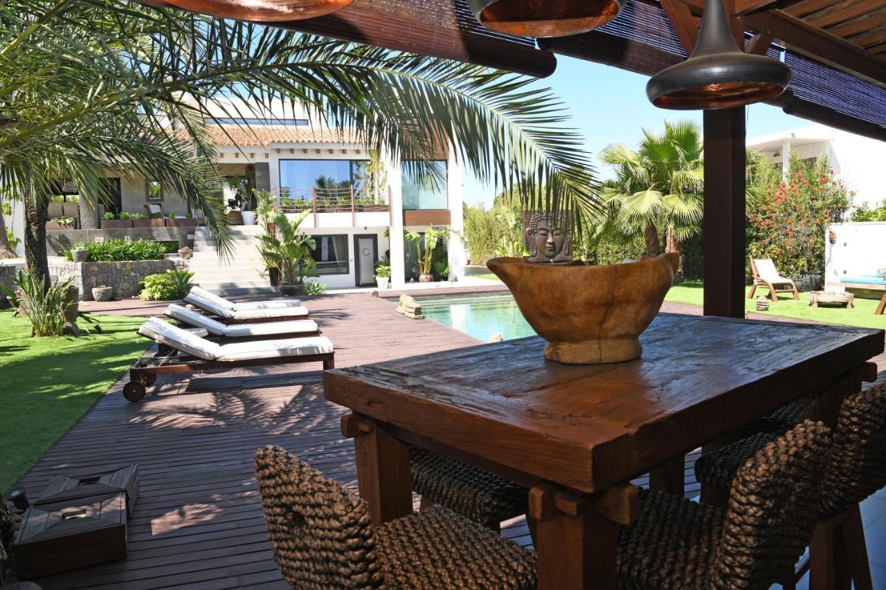 Kharisma Bed and Breakfast Αλτέα Εξωτερικό φωτογραφία